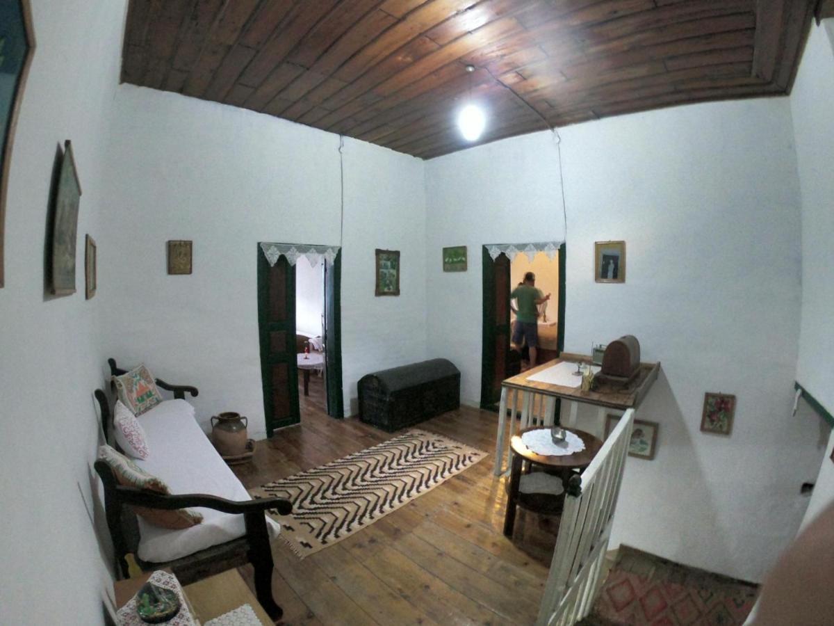 Traditional Guesthouse Përmet מראה חיצוני תמונה