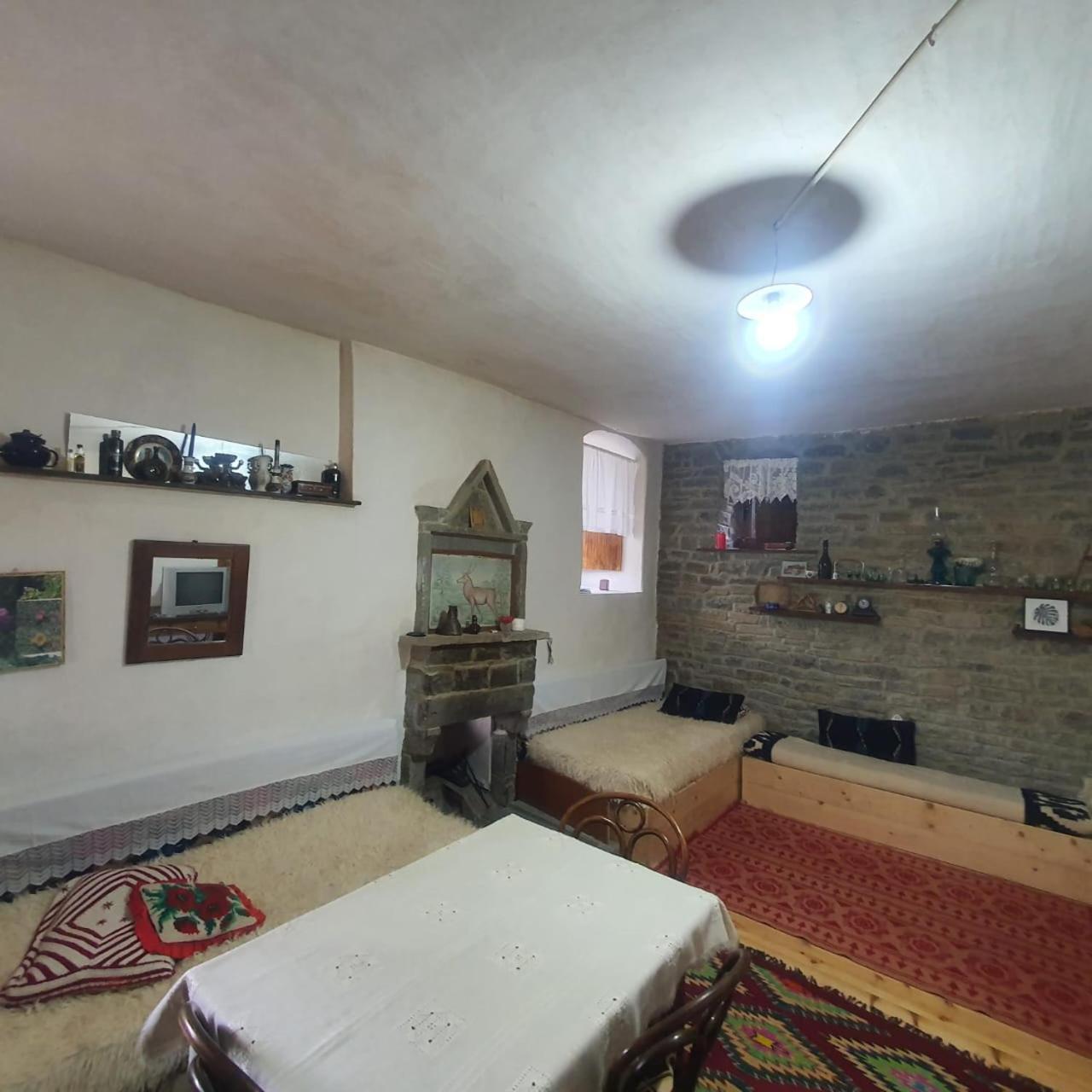 Traditional Guesthouse Përmet מראה חיצוני תמונה